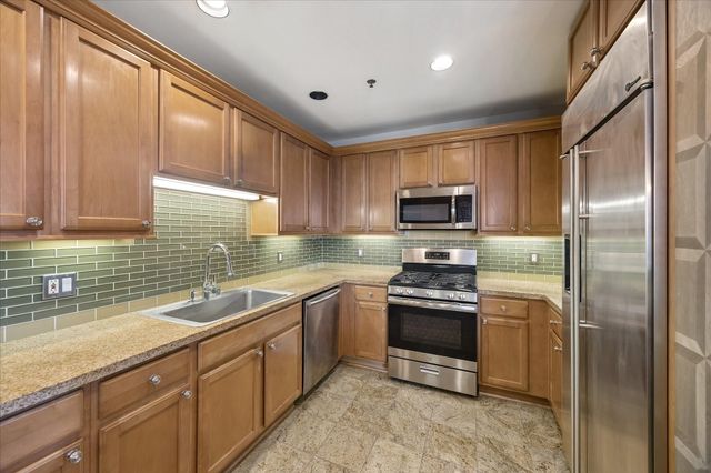 2520 Robinhood Street 807, Houston, TX 77005