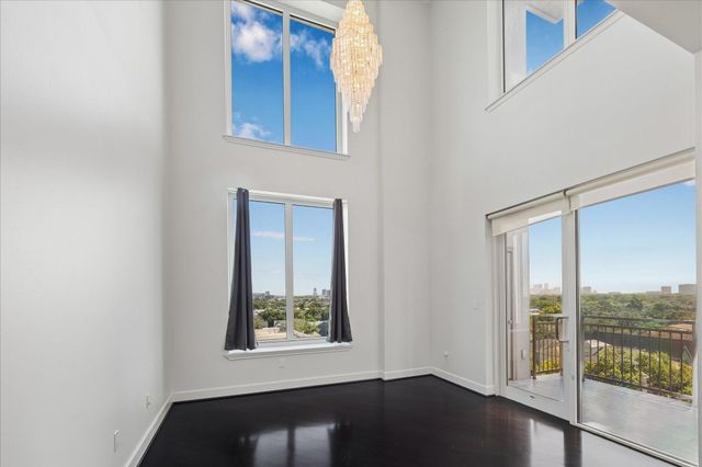 2520 Robinhood Street 807, Houston, TX 77005