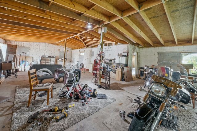 1429 W 640, Chouteau, OK 74337