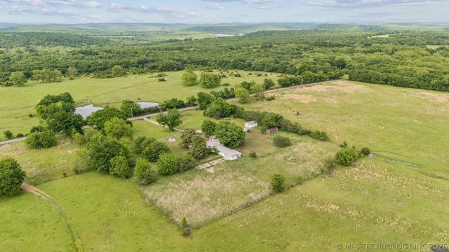 1429 W 640, Chouteau, OK 74337