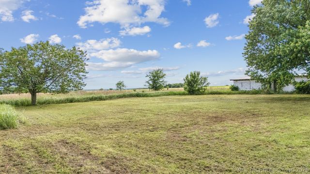 1429 W 640, Chouteau, OK 74337