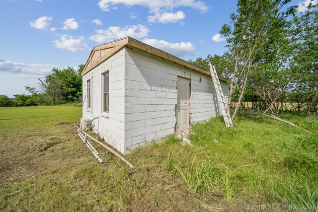1429 W 640, Chouteau, OK 74337