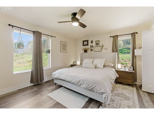 34180 SMITH Rd, St Helens, OR 97051