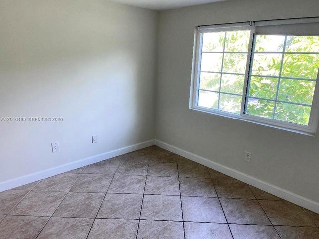 14551 SW 142nd Ct Cir, Miami, FL 33186