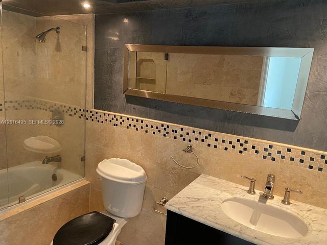 14551 SW 142nd Ct Cir, Miami, FL 33186