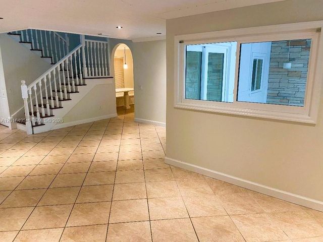 14551 SW 142nd Ct Cir, Miami, FL 33186