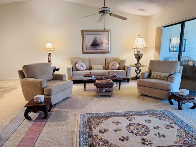 11190 Aspen Glen Drive, Boynton Beach, FL 33437