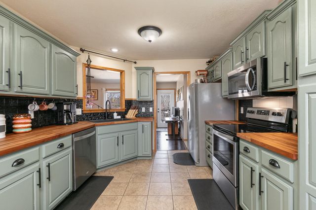 5348 Basswood Court W, Springfield, MO 65802