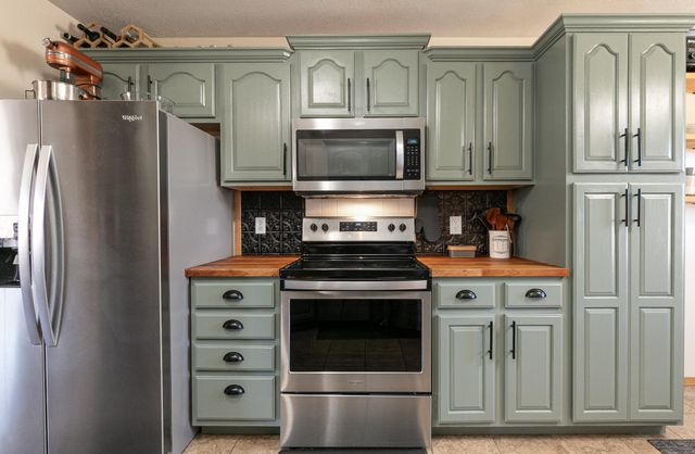 5348 Basswood Court W, Springfield, MO 65802