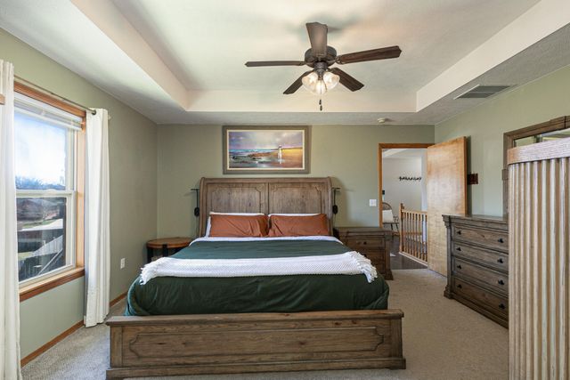 5348 Basswood Court W, Springfield, MO 65802