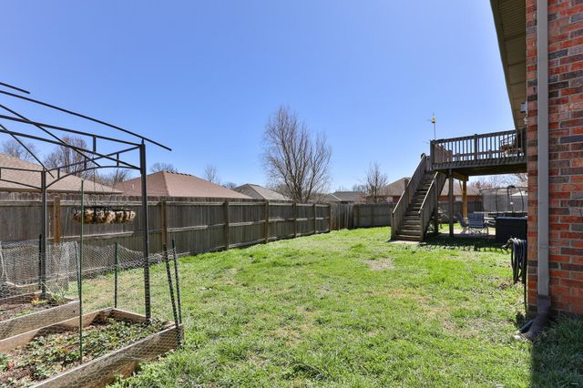 5348 Basswood Court W, Springfield, MO 65802