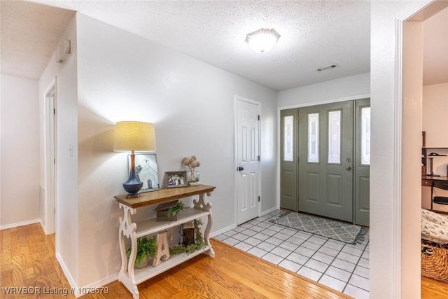 4819 Dora Road, Van Buren, AR 72956