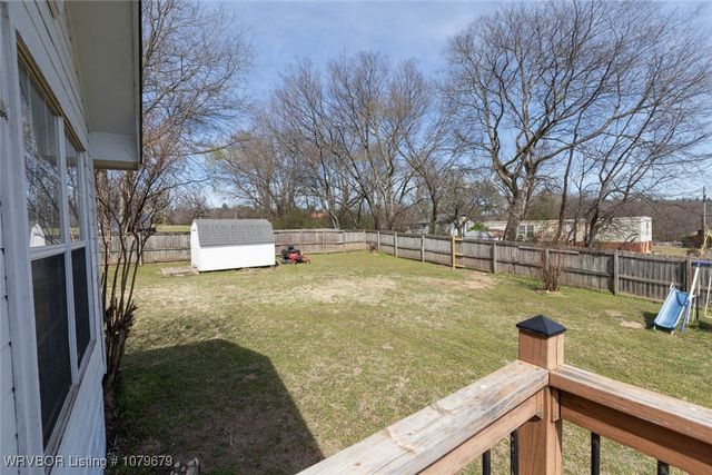 4819 Dora Road, Van Buren, AR 72956