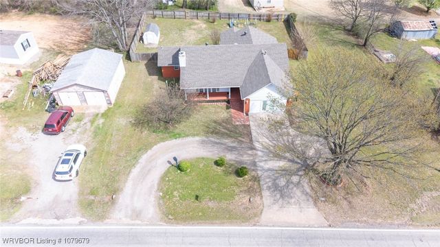 4819 Dora Road, Van Buren, AR 72956