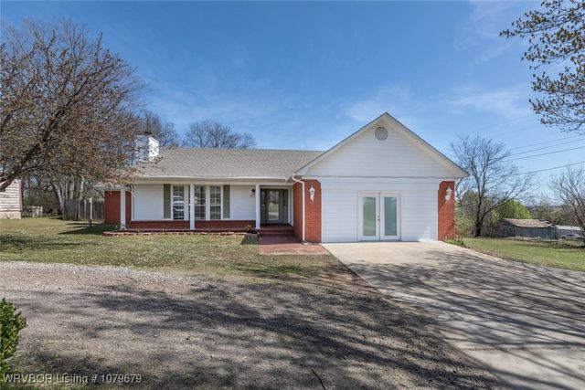 4819 Dora Road, Van Buren, AR 72956