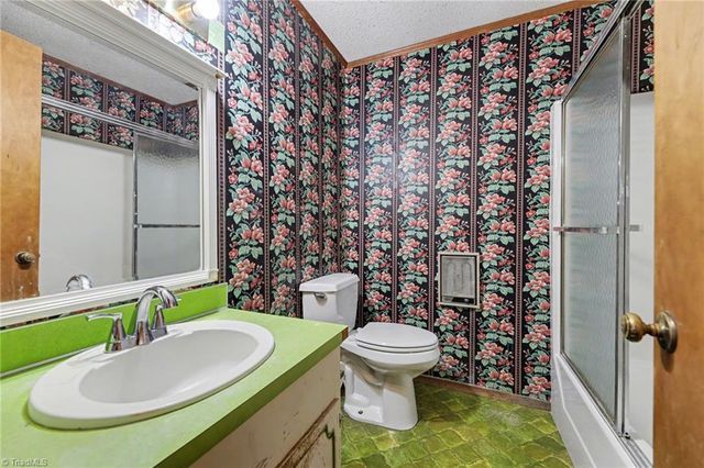 560 Sharp Road, Madison, NC 27025