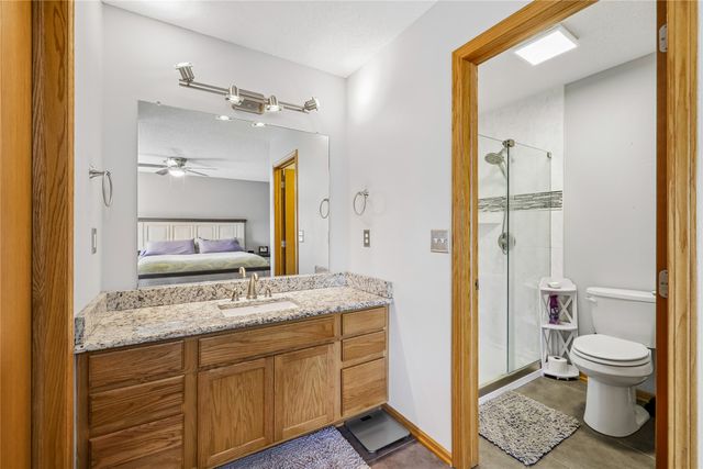 2505 Grand River Drive, Des Moines, IA 50320
