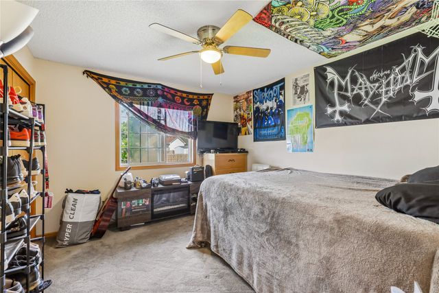 2505 Grand River Drive, Des Moines, IA 50320