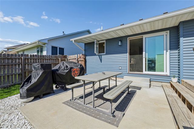 2505 Grand River Drive, Des Moines, IA 50320