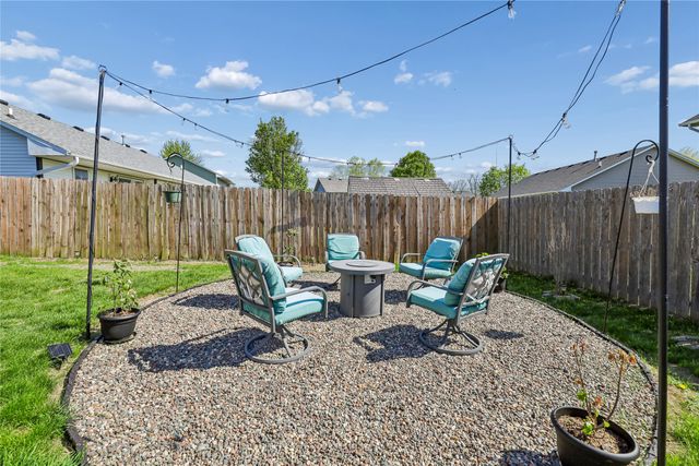 2505 Grand River Drive, Des Moines, IA 50320