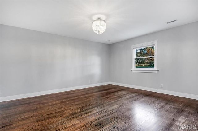 78 Meadowbrook Country Club Estate, Ballwin, MO 63011