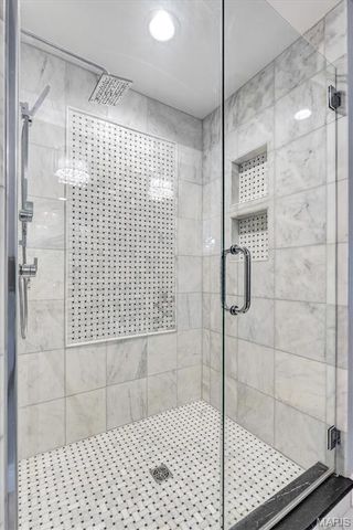 78 Meadowbrook Country Club Estate, Ballwin, MO 63011