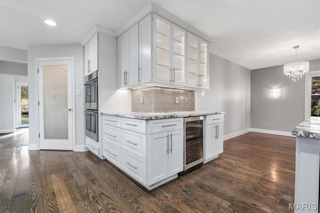 78 Meadowbrook Country Club Estate, Ballwin, MO 63011