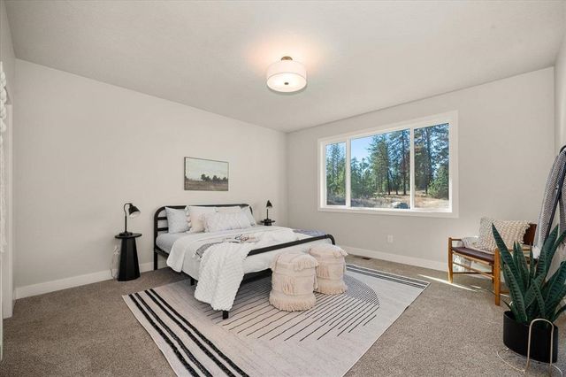 429 S Dover Rd, Spokane, WA 99202