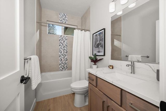 429 S Dover Rd, Spokane, WA 99202