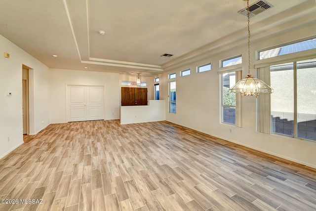 345 W Continental Vista Place, Green Valley, AZ 85614