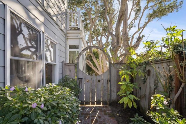 2830 14th Avenue, Carmel, CA 93923