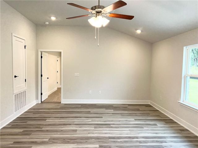 1542 Riparian Way E, Mobile, AL 36695