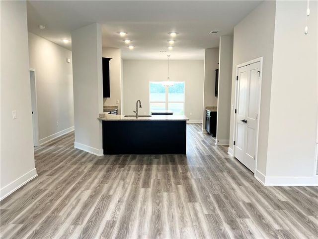 1542 Riparian Way E, Mobile, AL 36695