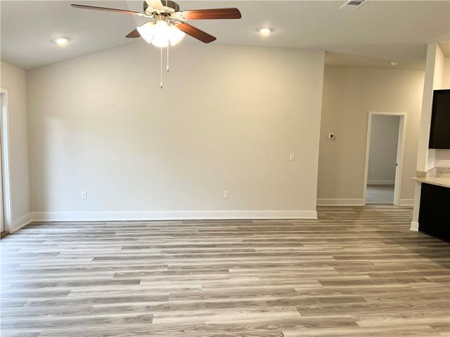 1542 Riparian Way E, Mobile, AL 36695