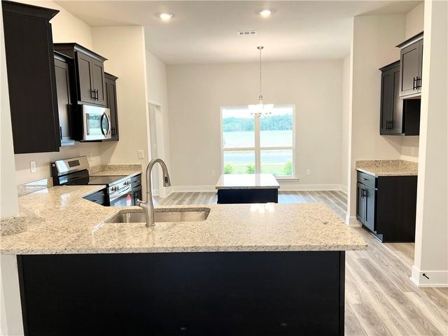 1542 Riparian Way E, Mobile, AL 36695