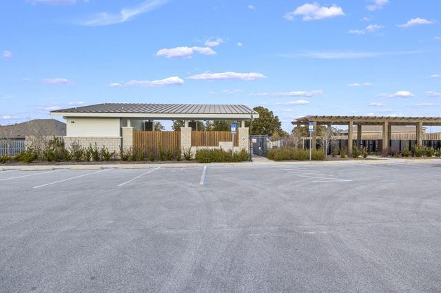 4698 Marine Loop, Crestview, FL 32539