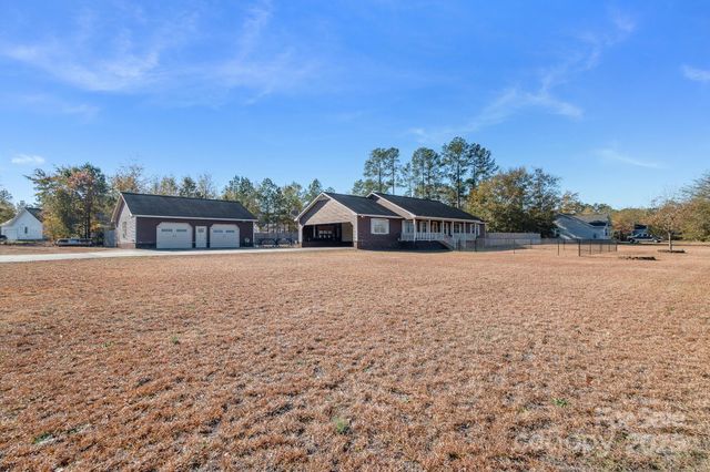 1295 Cattle Ridge Road, Cheraw, SC 29520