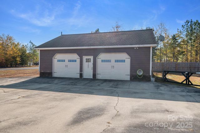 1295 Cattle Ridge Road, Cheraw, SC 29520