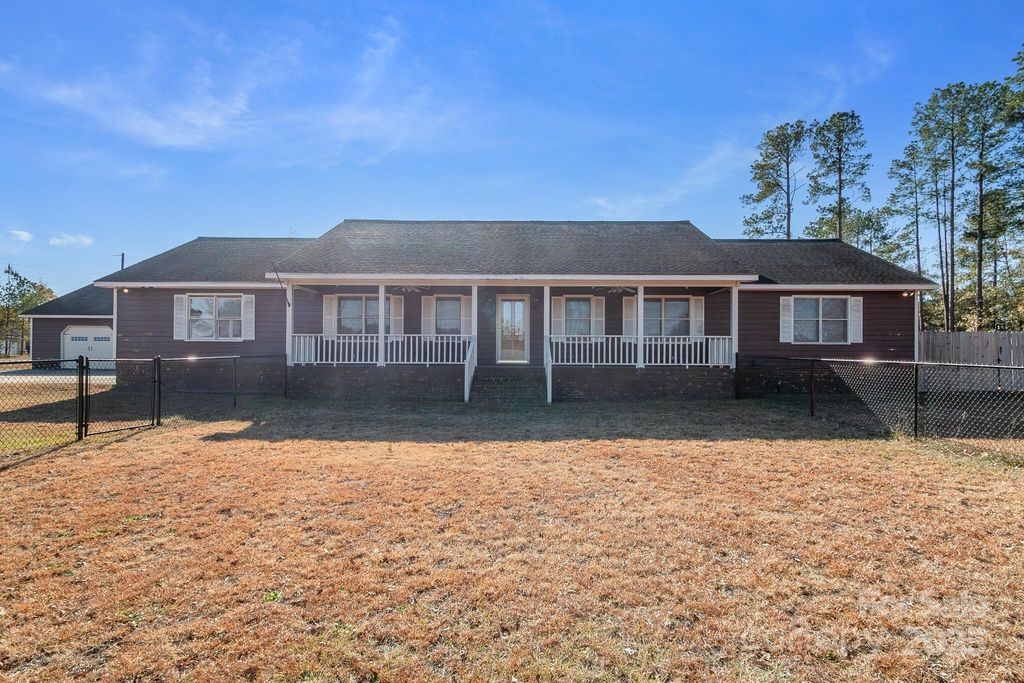1295 Cattle Ridge Road, Cheraw, SC 29520
