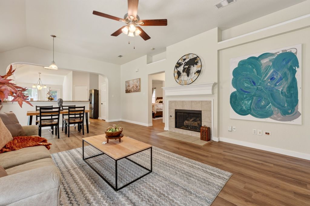 6105 Cheyenne Drive, The Colony, TX 75056 — photo 5