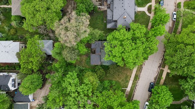 2740 Thomas Avenue S, Minneapolis, MN 55416