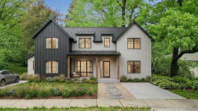 2740 Thomas Avenue S, Minneapolis, MN 55416