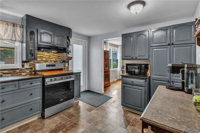 23 Villa Maria Rd, West Seneca, NY 14224