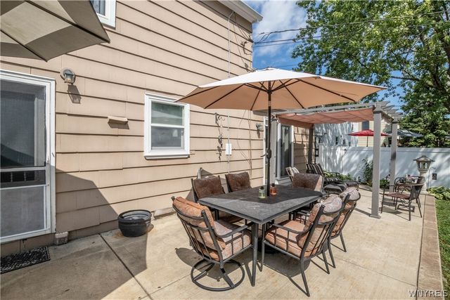 23 Villa Maria Rd, West Seneca, NY 14224