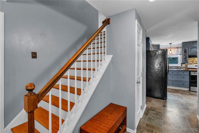 23 Villa Maria Rd, West Seneca, NY 14224