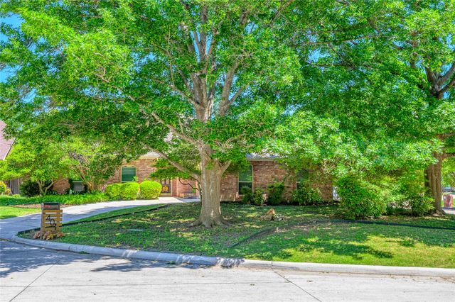 401 Cove Circle, Mckinney, TX 75071