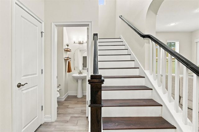 28907 REVARO LANE, Wesley Chapel, FL 33543