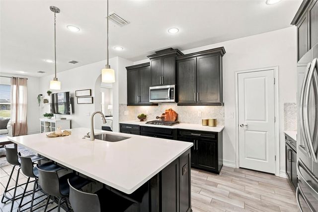 28907 REVARO LANE, Wesley Chapel, FL 33543