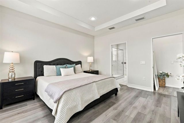 28907 REVARO LANE, Wesley Chapel, FL 33543