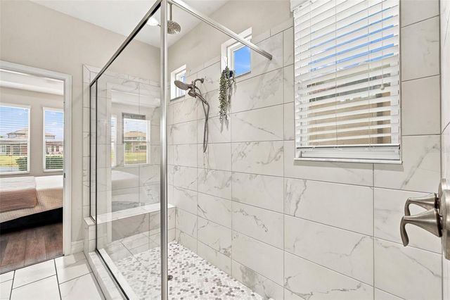 28907 REVARO LANE, Wesley Chapel, FL 33543